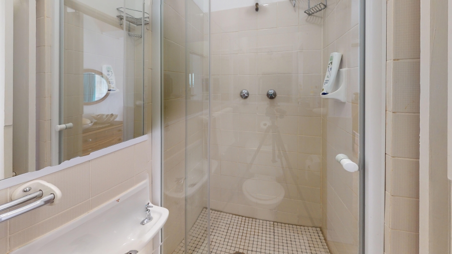 3 Bedroom Property for Sale in Palmiet Western Cape